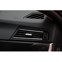 Chromové lišty ventilace na palubce BMW 5 F10/F11