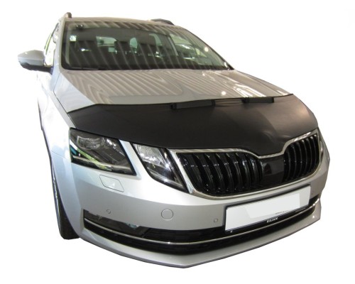 Škoda Octavia 3 (2016-2019) – kožený kryt/potah kapoty, vzhled carbon