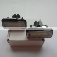 LED osvětlení SPZ Mercedes Benz W203 kombi / W211 (konektor)