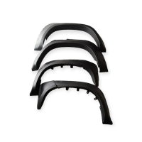 Lemy blatníků Mitsubishi L200 (2020-2023)