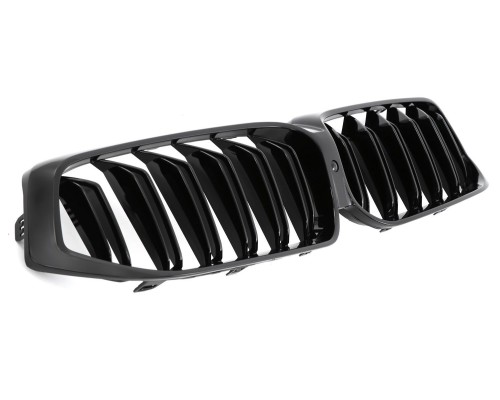 Maska BMW 6 G32 (2020+) - černá lesklá (dvojitá)