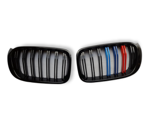 Maska BMW X3 F25 (2014-2017) / X4 F26 (2014-2017) – černá trikolora