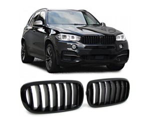 Maska BMW X5 F15 / X6 F16 – černá lesklá, single žebrování