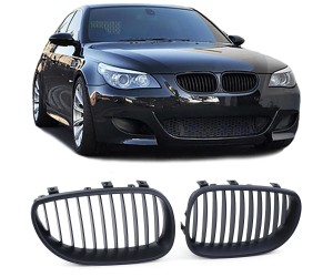 Maska BMW 5 E60/E61 – černá lesklá, single žebrování