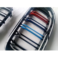Maska BMW 3 E90/E91 (2008-2011) – trikolora lesklá, styl M3 