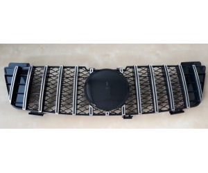 Maska Mercedes Benz ML W164 (2005-2008) Panamericana GT vzhled – černá s chromem, lesklá