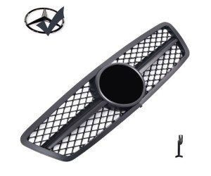 Maska Mercedes Benz C W203/S203 černá matná (mřížka) + černý znak