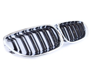 Maska BMW 5 E60/E61 – černá lesklá s chromovým rámečkem