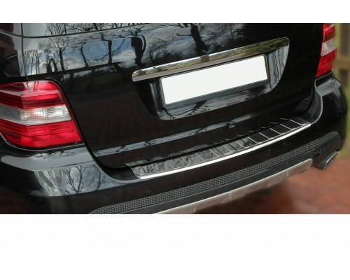 Nerezová ochranná lišta na nárazník Mercedes Benz ML (W164) - lesklá