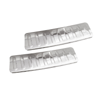 Nerezová ochranná lišta na nárazník Dacia Sandero 2 - chromová