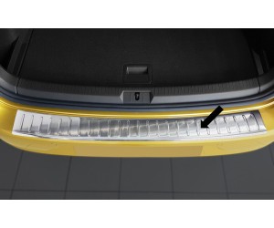 Nerezová ochranná lišta na nárazník Volkswagen Golf 7 hatchback – lesklá