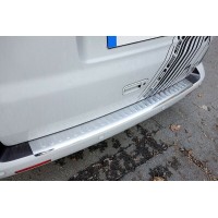 Nerezová ochranná lišta na nárazník Volkswagen Transporter T4 – lesklá