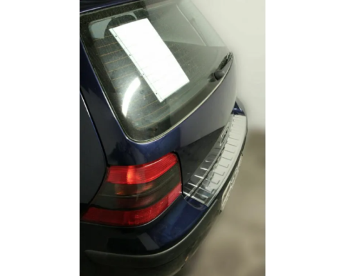 Nerezová ochranná lišta na nárazník Volkswagen Golf 4 hatchback 