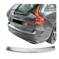 Nerezová ochranná lišta na nárazník Volvo XC60 (2017+) - lesklá