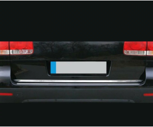 Nerezová lišta na hranu zadních dveří Volkswagen Touareg (2002-2010)