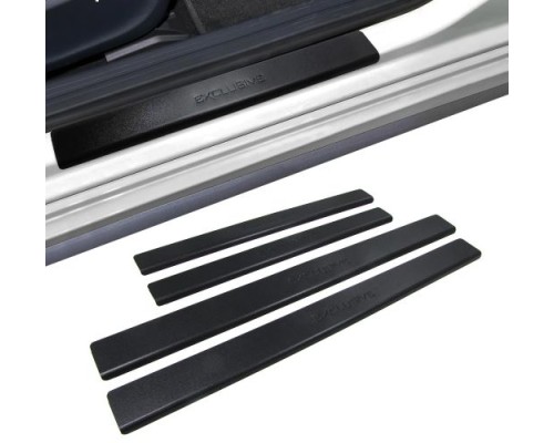 Nerezové nástupní lišty pro Volkswagen Amarok - černé