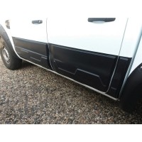 Boční lišty dveří Ford Ranger T6/T7/T8 - verze bez imitace šroubků