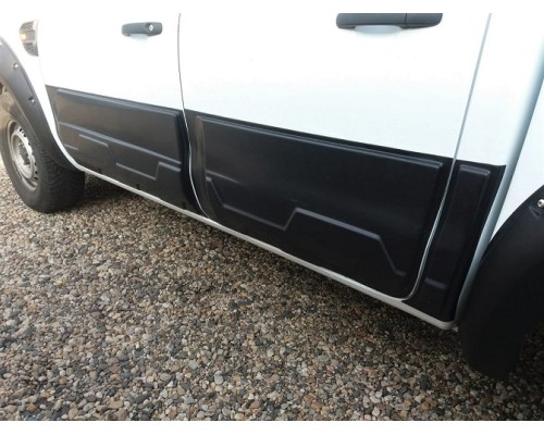 Boční lišty dveří Ford Ranger T6/T7/T8 - verze bez imitace šroubků